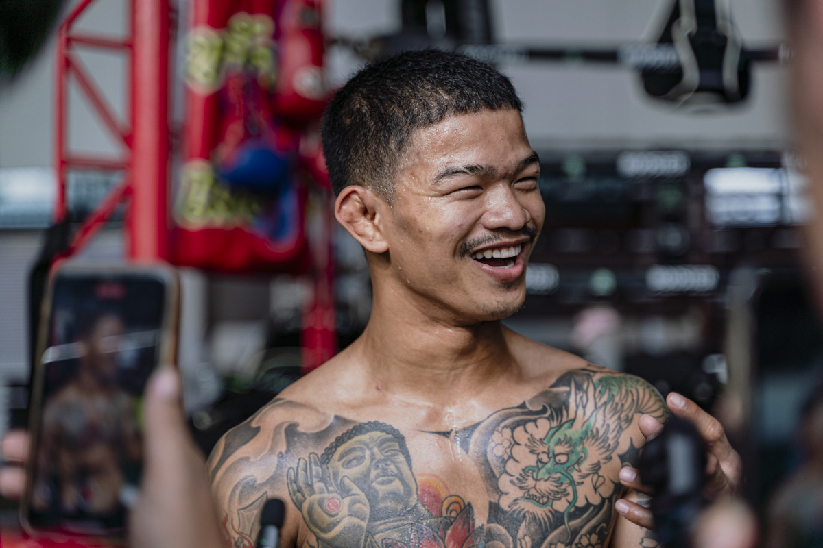 Kongthoranee Sor Sommai training for Tagir Khalilov at ONE 169