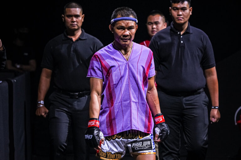 Soe Lin Oo walks toward the iconic Lumpinee Stadium ring for his fight against Dmitrii Kovtun at ONE Fight Night 29.